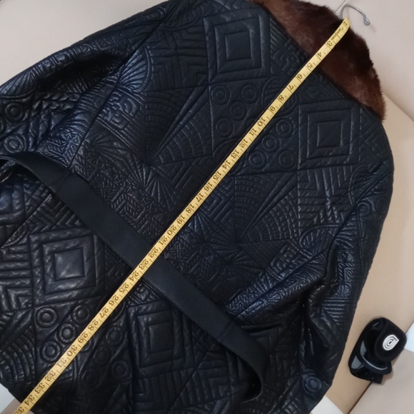 Gianni Versace - Picture 9 of 9